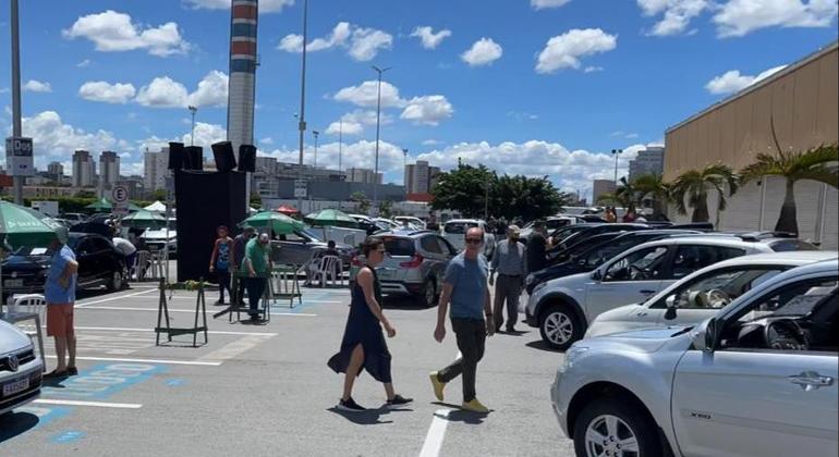Feirão reúne cerca de 1.500 veículos nos dois eventos