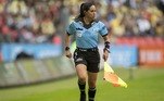 Karen Díaz Medina (México)A árbitra-assistente estreou no profissional em 2009, mas seu primeiro jogo aconteceu sete anos mais tarde, em 2016, na Liga Mexicana. Karen se tornou assistente certificada pela Fifa em 2018 e atuou em diversos jogos da Concacaf
