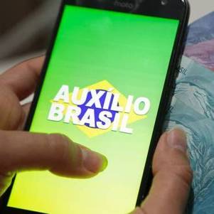 Auxílio Brasil: consulta será por app
