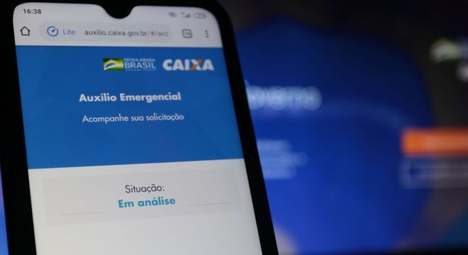 Aplicativo do Caixa Auxílio Emergencial, que permite acompanhar a análise do pedido 