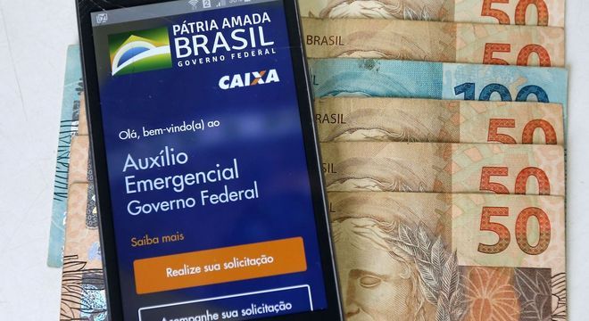 Caixa paga primeira parcela do auxílio para 2,5 milhões nesta terça-feira