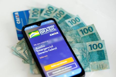 Texto original limitava auxílio a quem tivesse CPF regular