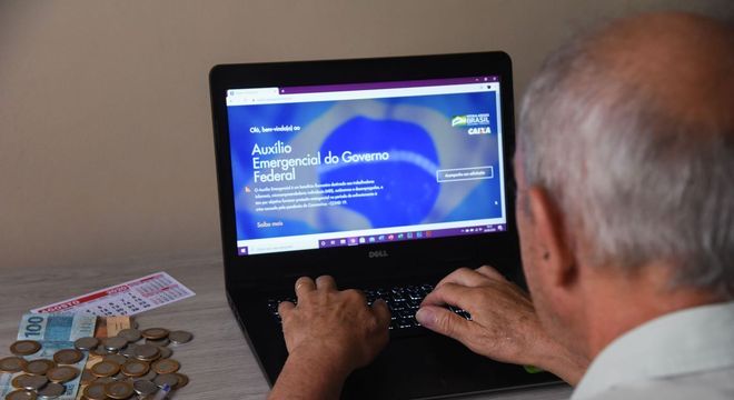 Auxílio é pago por meio de conta digital e movimentado por aplicativo