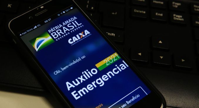 O auxílio emergencial foi criado para famílias de baixa renda durante a pandemia