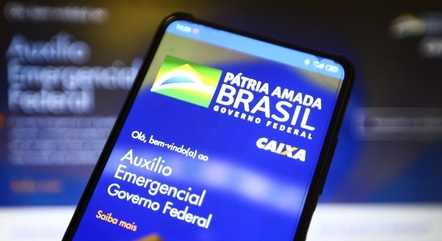 Auxílio Emergencial dará espaço para o Auxílio Brasil
