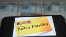 Governo avalia juntar auxílio ao Bolsa Família por benefício de R$ 300