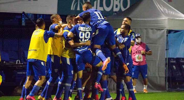 AVAÍ - um reforço - Diego Matos - lateral-esquerdo