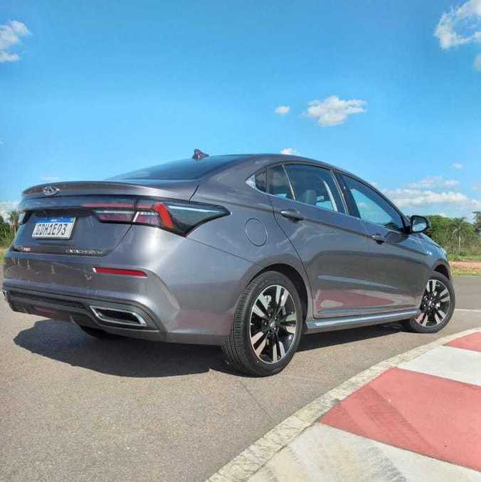 Novo Caoa Chery Arrizo 6 Pro tem os traços característicos da marca 