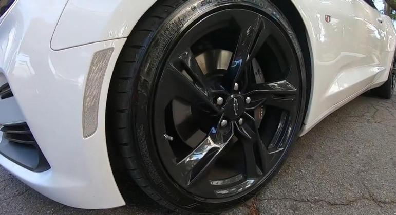 Modelo tem rodas de 20 polegadas