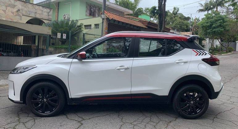 Rodas ganharam acabamento em preto brilhante