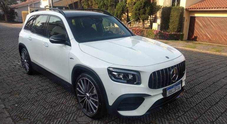Mercedes-AMG GLB 35 4MATIC fez 13 km/l na estrada, bastante econômico para um crossover esportiv