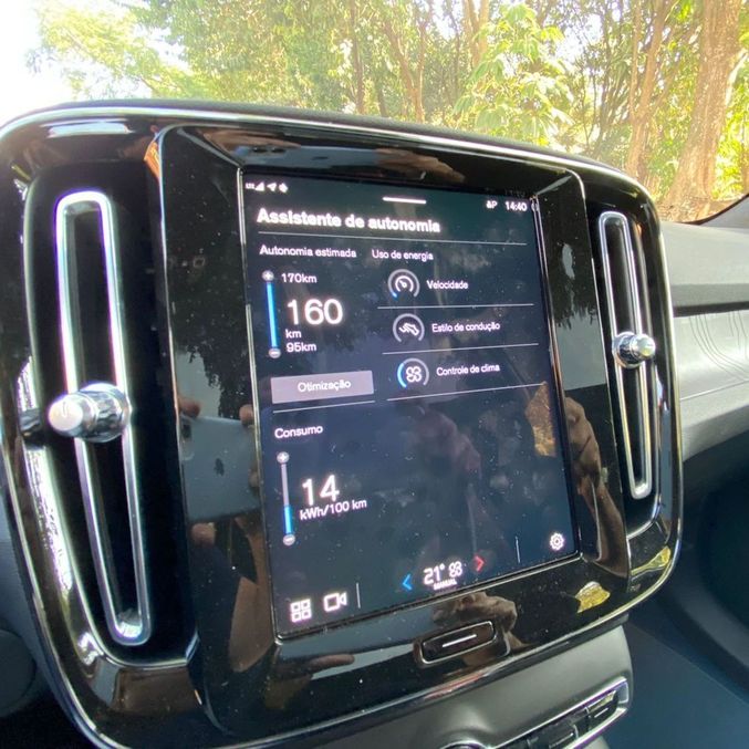 SUV tem multimídia de 12,3 polegadas com sistema Google