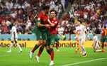 Avassaladora, Portugal faz o quarto gol com Raphael Guerreiro 