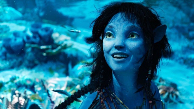 Projeto da franquia existe há quase 30 anosO tal perfeccionismo de James Cameron é o que fez Avatar levar tanto tempo para sair do papel. As ideias originais da franquia são de 1995. O cineasta alegou em diversas entrevistas que não queria fazer o filme se não tivesse a tecnologia adequada para colocar sua visão nas telonas, do jeito que sempre imaginou. Pelo mesmo motivo, a sequência do primeiro filme estreia somente agora, 13 anos depois