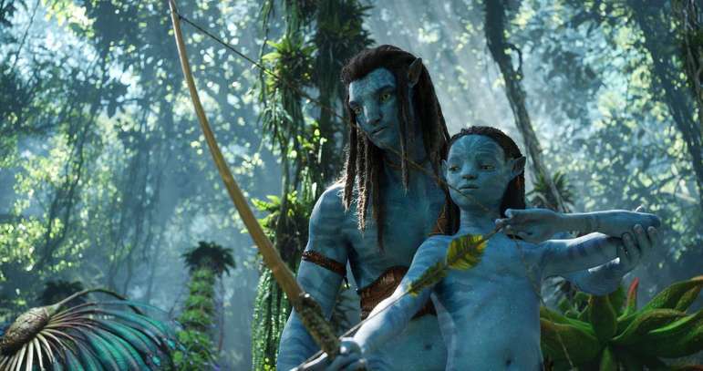 Não existe a menor possibilidade de Avatar: O Caminho da Água levar a estatueta de Melhor Filme na entrega do Oscar, que acontece domingo (12) agora. Claro que há uma expectativa grande para que isso aconteça, afinal o longa dirigido por James Cameron já ultrapassou a marca de US$ 2,2 bilhões em bilheteria e — todo mundo sabe — Hollywood adora premiar produções que dão rios de dinheiro. Mas, honestamente, não dá.E dou cinco motivos para isso: