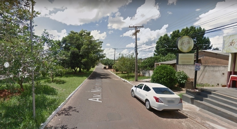 Avenida onde ocorreu o fato - (Foto: Reprodução/Google Street View)