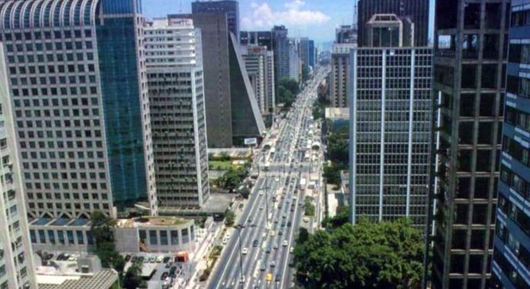 Avenida Paulista faz hoje 130 anos com eventos e trecho revitalizado -  Notícias - R7 São Paulo