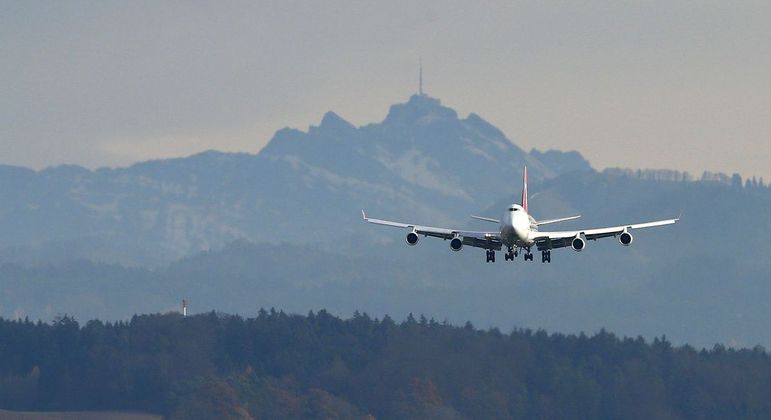 Autorização de viagem para menores de 16 anos poderá ser feita online a partir de segunda (2)