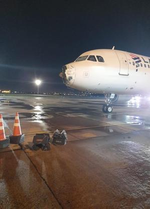 Voo da Gol sofre forte turbulência e deixa passageiros feridos em