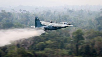 __Ministério da Defesa divulga vídeo de aeronaves na Amazônia__ (Reprodução/Twitter)
