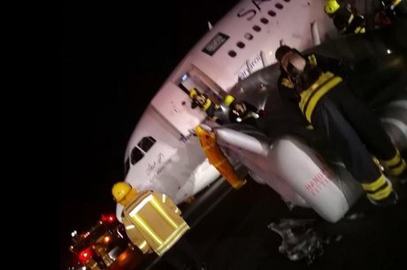 Após pouso de emergência, os 151 passageiros foram resgatados
