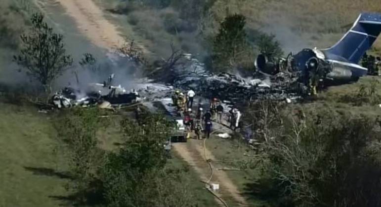 Avião bimotor caiu no Texas, nos EUA, e todos os ocupantes sobreviveram