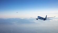 Aviões voam 'colados' e poupam ambiente de 6.000 kg de poluição