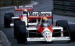 Ayrton SennaO tricampeão e ídolo brasileiro conquistou seu primeiro título de Fórmula 1 em 1988 e ganhou o segundo título dois anos mais tarde, em 1990. No entanto, logo na temporada seguinte veio o terceiro título