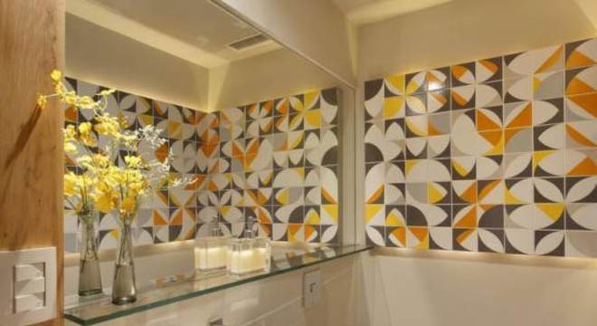 Azulejo para banheiro amarelo com cinca Projeto de Escala Arquitetura