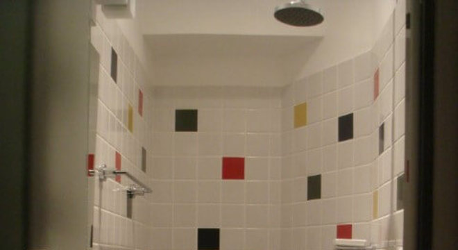 Azulejo para banheiro coloridos Projeto de Andre Martins