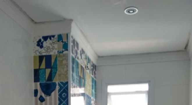 Azulejo para banheiro decorativo em parede e nicho Projeto de Christiane Kizzy Fritzsons