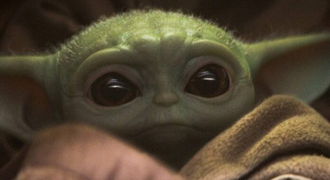 Baby Yoda vira emo e fã de Fresno nesta montagem hilária; assista