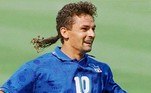 Começando por Roberto Baggio, na temporada 1992/93, o italiano foi eleito o melhor do ano tanto pela Bola de Ouro quanto pela Fifa. Porém, na Copa de 94 o próprio Baggio foi o vilão da seleção da Itália, quando perdeu o pênalti decisivo e consagrou o Brasil tetracampeão do mundo
