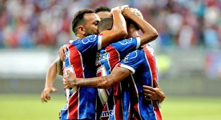 Bahia comemorando vitória na Copa do Brasil