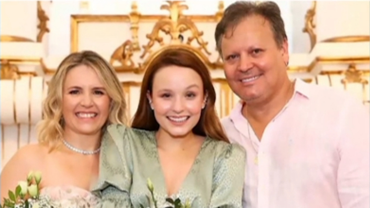 Contudo, em 2021, a casa foi vendida por, aproximadamente, R$ 5 milhões. Mas essa negociação teria sido feita sem consentimento da atriz. Ao descobrir, Larissa demitiu os pais e pediu que uma auditoria financeira fosse realizada