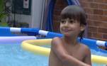 'Fiquei super orgulhosa, eu nunca imaginei que
ele fosse tão rápido assim para pegar a irmãzinha dele. Porque uma criança de
cinco anos agir tão rápido assim foi impressionante. Eu fiquei muito orgulhosa
do meu filho', afirmou Karen. 