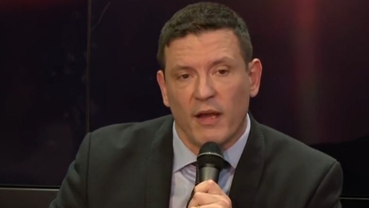 Segundo Fabrizio Galli, delegado da Polícia Federal, pessoas físicas depositavam dinheiro em caixas bancários, alegando ser destinado a empresas farmacêuticas, e o produto químico era entregue para terceiros. Porém, foi descoberto que tais empresas não estavam relacionadas com o pagamento nem com a distribuição da mercadoria