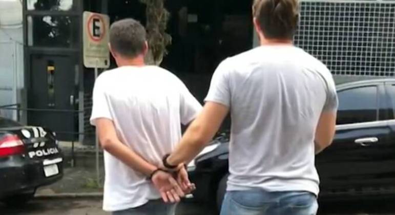 Dentista foi preso em flagrante após denúncia de paciente