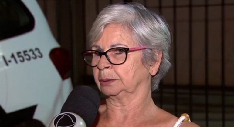 O Balanço Geral Manhã trouxe o caso da idosa Rosa Helena, de 74 anos, que teve sua casa assaltada em Franca (SP). Em entrevista à Record TV, a idosa
revelou que foi torturada pelos assaltantes e descobriu que um deles era seu
próprio vizinho; entenda
