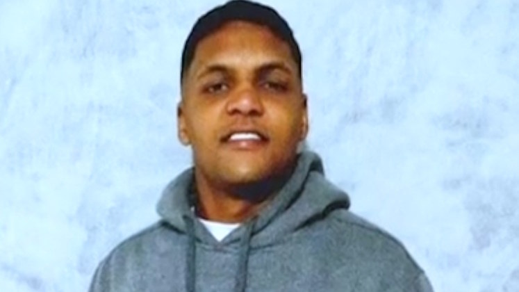 Jefferson, pintor e pai de uma garota de sete anos, morreu após ser golpeado com uma facada por um homem em um bar. O Balanço Geral Manhã trouxe mais detalhes sobre o caso e o motivo que levou o assassino a cometer o crime. Veja mais informações