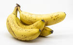 A luteína e o licopeno, também encontrados na banana, são antioxidantes mais poderosos e muito benéficos para a saúde humana, ajudando a prevenir o risco de câncer de próstata em homens e atuando como agentes antienvelhecimento, respectivamente