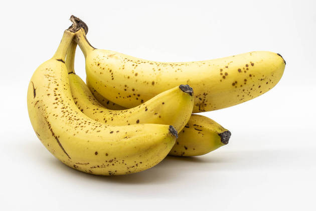 A luteína e o licopeno, também encontrados na banana, são antioxidantes mais poderosos e muito benéficos para a saúde humana, ajudando a prevenir o risco de câncer de próstata em homens e atuando como agentes antienvelhecimento, respectivamente