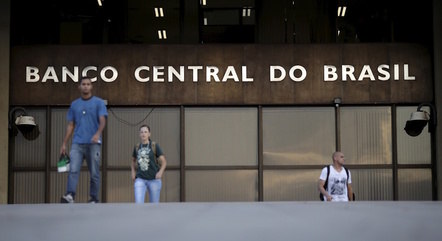 Veredito do BC será anunciado no início desta noite