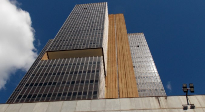 Decisão do Copom, do Banco Central, aumentou a taxa básica de juros para 10,75%