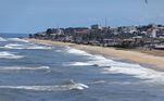 Inclusive a costa do país é um tanto bela, com praias muito apreciadas pelo turismo internacionalLEIA TAMBÉM: Suposto crime flagrado por carro do Google não convence internautas