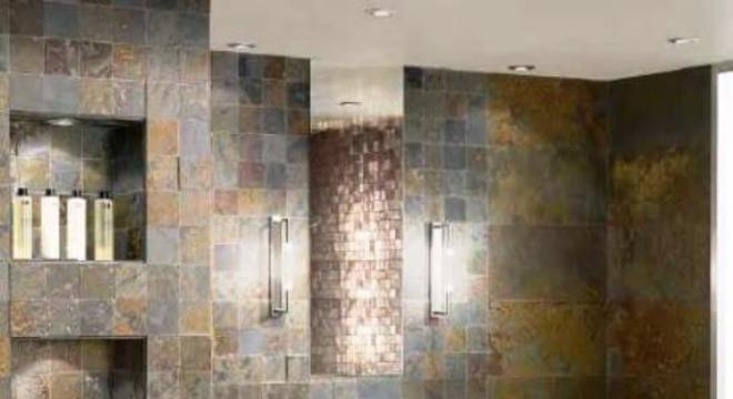 Banheiro com ardósia ferrugem