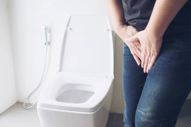 Alterações na bexiga, como dor ao urinar, sangue na urina ou necessidade de urinar com mais ou menos frequência