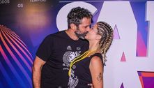 Bárbara Borges e Iran Malfitano beijam muito no Carnaval 