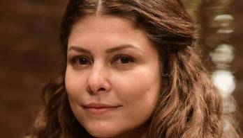 Vítima ou vilã? Bárbara Borges comenta armações da serva Livona (Blad Meneghel/Record TV)