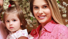 Bárbara Evans rebate críticas por deixar filha com babás: 'Não posso ficar pegando no colo'